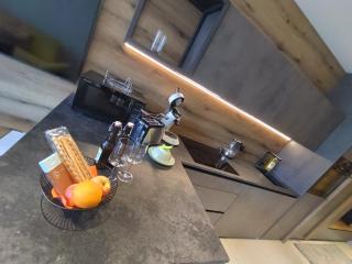 Aenna Apart Prutz - 1