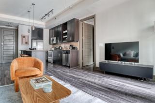 Domain 1br w gym pool wd nr restaurants ATX-184 - 8