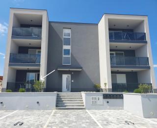 Apartman Marty - Rogoznica (Rogosnizza) - 0