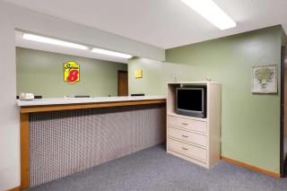 Super 8 by Wyndham Estherville - Estherville - 8