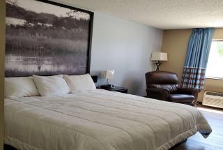 Super 8 by Wyndham Estherville - Estherville - 4