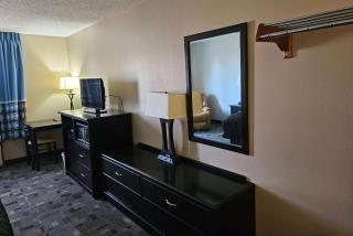 Super 8 by Wyndham Estherville - Estherville - 3