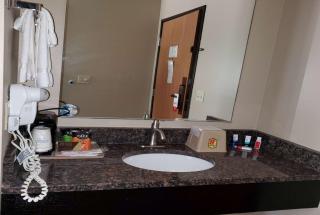 Super 8 by Wyndham Estherville - Estherville - 1