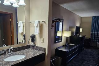 Super 8 by Wyndham Estherville - Estherville - 2