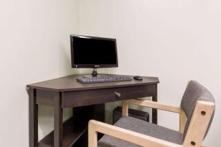 Super 8 by Wyndham Estherville - 4