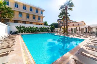 Best Western Plus Hotel Plaza - Città di Rodi - 7