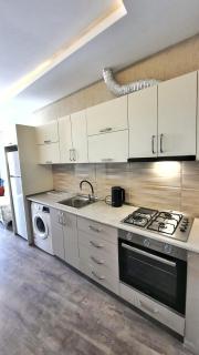 Sea View Metro City Apartment - Batumi - 6