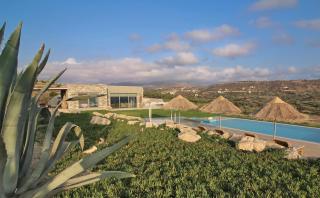 Beachfront villa Komos with heated pool - Kalamaki - 8