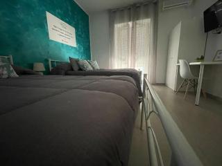 tutta nata storia - Naples - 8