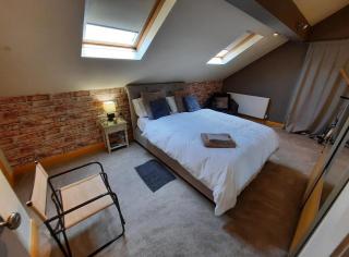 The Mews - Alderley Edge - 6