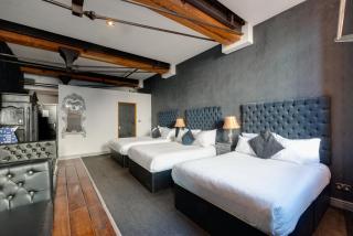 Boutique 56 - Liverpool - 9
