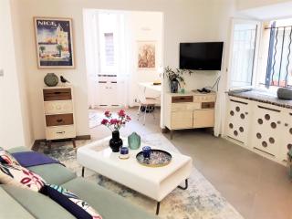 LA FONTAINE AP4355 By Riviera Holiday Homes - Villefranche-sur-Mer - 0