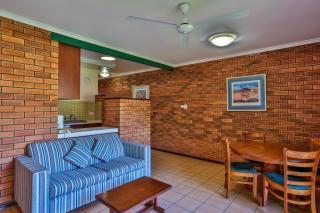 Bayside Holiday Apartments - Broome - 8