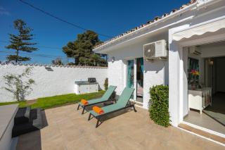 Spanish style, elegant 3 bedroom villa - 5 minutes from the beach! - 4