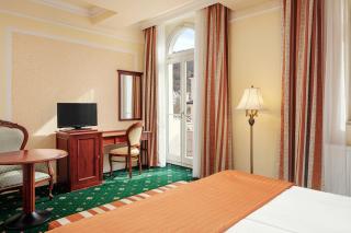 Humboldt Park Hotel & Spa - Karlovy Vary - 8