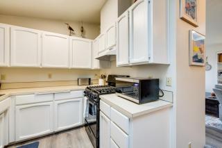 Walk to Seaside Beach Vacation Rental Cottage! - Seaside - 2