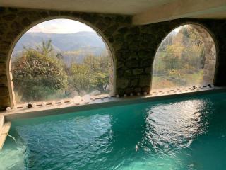 Grande bastide vue magnifique. Piscine intérieure. - Saint-Sauveur-de-Montagut - 0