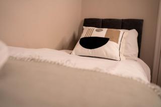 3 BR House BHX HS2 Contractor Solihull FREE Parking - 7