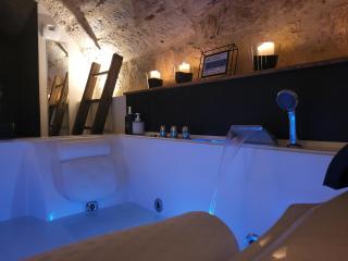 Nuit insolite avec SPA privatif au "Secret" - 2