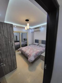 Royal Residence 3 New 2 bed apartment sea view with infinity pool - 1