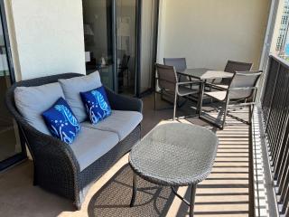The "Sea-Winds" I Renovated Beachfront 2 Bed 2 Bath Condo - 5