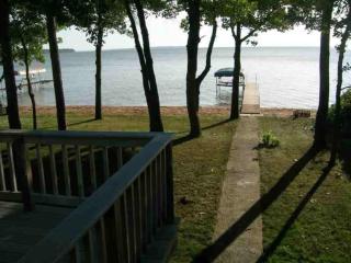 Dog Friendly Leech Lake Home w Perfect Beach Garage Boat Lift - Walker - 6