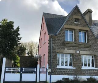 Maison Rose - Chérencé-le-Roussel - 0