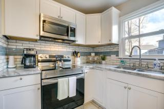 Sunny Family Home, 3 Mi to High Point Market! - 3