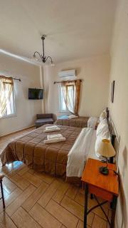 Central 9 Rooms - Ermoupoli - 4