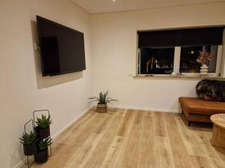 New flat with hot tub - No3 - Oyndarfjørður - 2