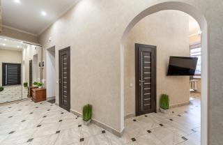 Maidan, Khreschatyk 3BR - Kiev - 3
