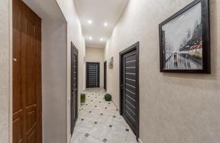 Maidan, Khreschatyk 3BR - Kiev - 1
