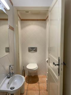 1 Bed Flat - Sleeps 4 - Balcony - Wifi - 7