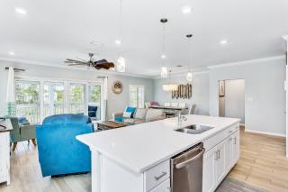 Living Coastal Style - Pensacola - 1