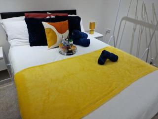 Central Watford Modern Apartment - Travellers & Contractors Welcomed - Watford - 2
