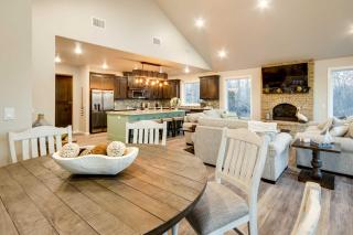 Waterfront Grand Lake Family House with Game Room! - Monkey Island - 5