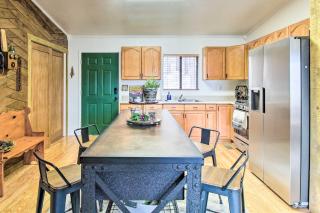Peaceful Nutrioso Cabin Retreat with Mountain Views! - Nutrioso - 3