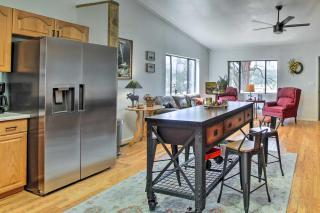 Peaceful Nutrioso Cabin Retreat with Mountain Views! - Nutrioso - 2
