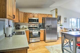 Peaceful Nutrioso Cabin Retreat with Mountain Views! - Nutrioso - 1