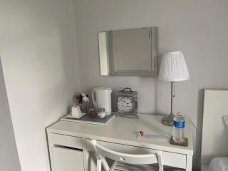 Single Room, Shared House - Bristol - 9