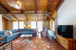 Mountain Majesty - 4