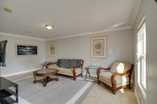 Gulfport Condo with Private Balcony - Walk to Beach! - 7