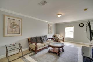 Gulfport Condo with Private Balcony - Walk to Beach! - Gulfport - 6