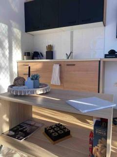 Hidden Pines - close to UNE/schools, parkland view - Armidale - 5
