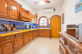 Cheerful Home with Sea Views and Malecón 1 Block plus Dogs Ok - La Paz - 7