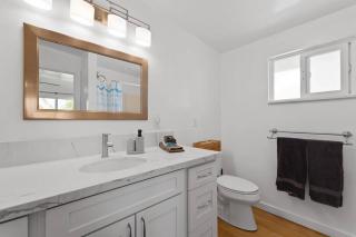 Ocean View Balcony Large Studio w extra Sofa Bed, contact us for price drop - Haleiwa - 2