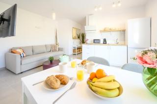 2 bedroom, new, 1 min to the beach, city center- Picasso by 10ToSea - Fuengirola - 4