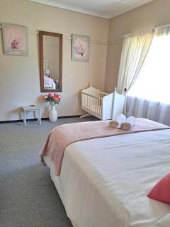 Hillside Guest House - 7