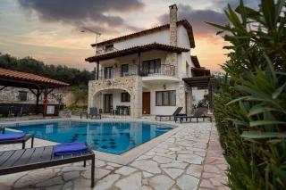 Villa Stefania/pool/garden/sea view/3bdrms/3bthrms - 6