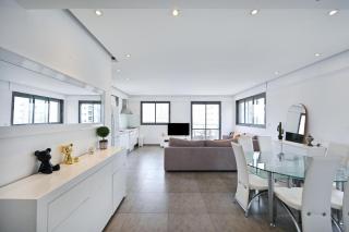 Fuzzy Peach by HolyGuest - Tel Aviv - 6